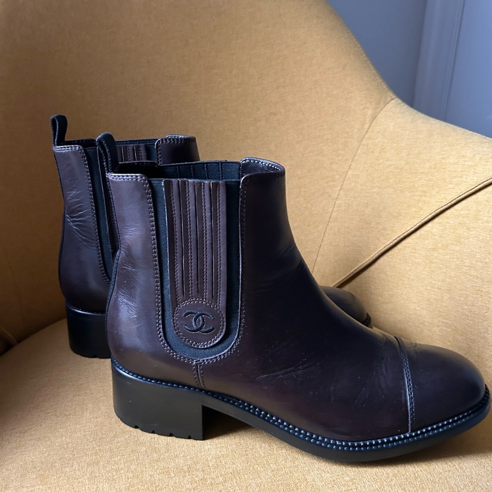 Chanel brown boots size 41 (9.5 -10)